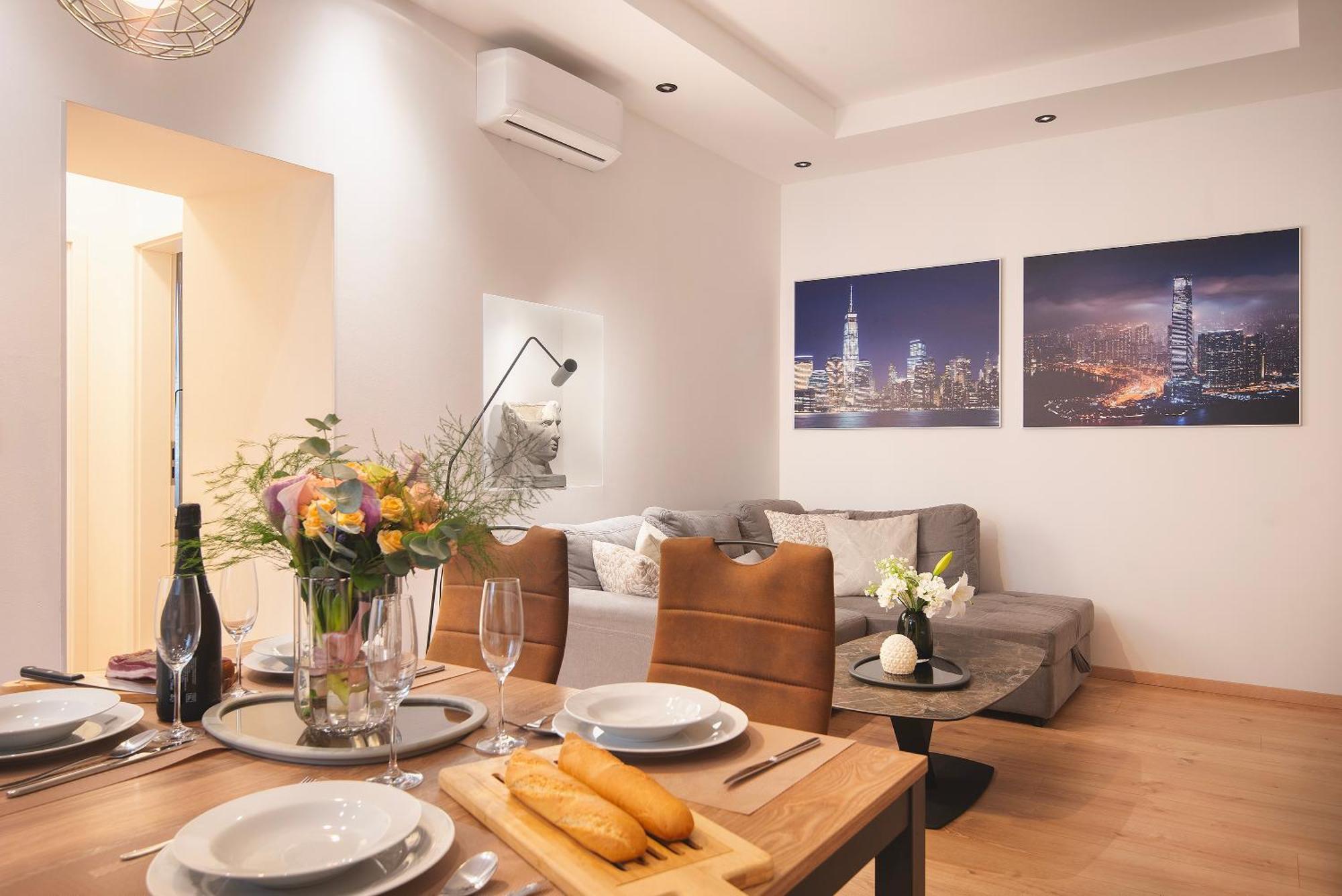 Arta Apartments City Center - With Private Parking Pula Dış mekan fotoğraf